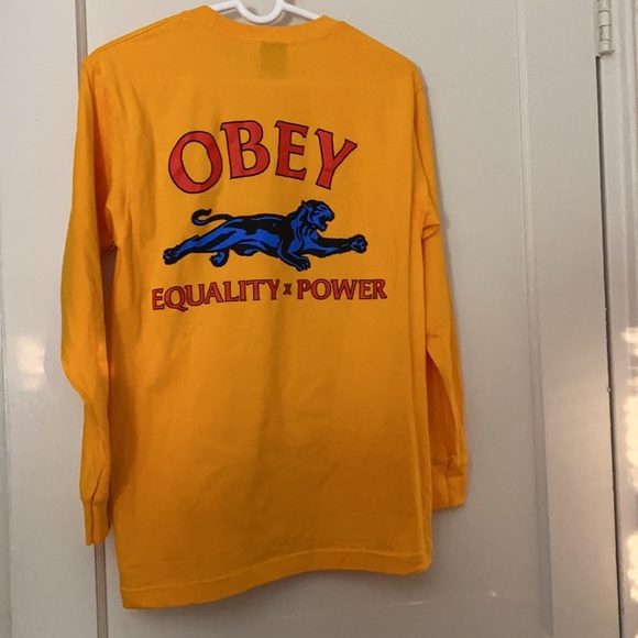 NWOT Obey equality x power gold tee size: S - Picture 7 of 9